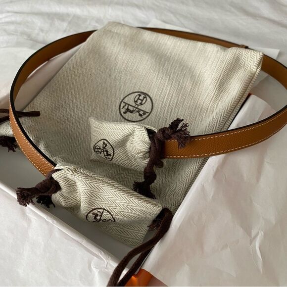 BRAND NEW 2024 HERMÈS KELLY BELT IN RGW AND GOLD main image 7